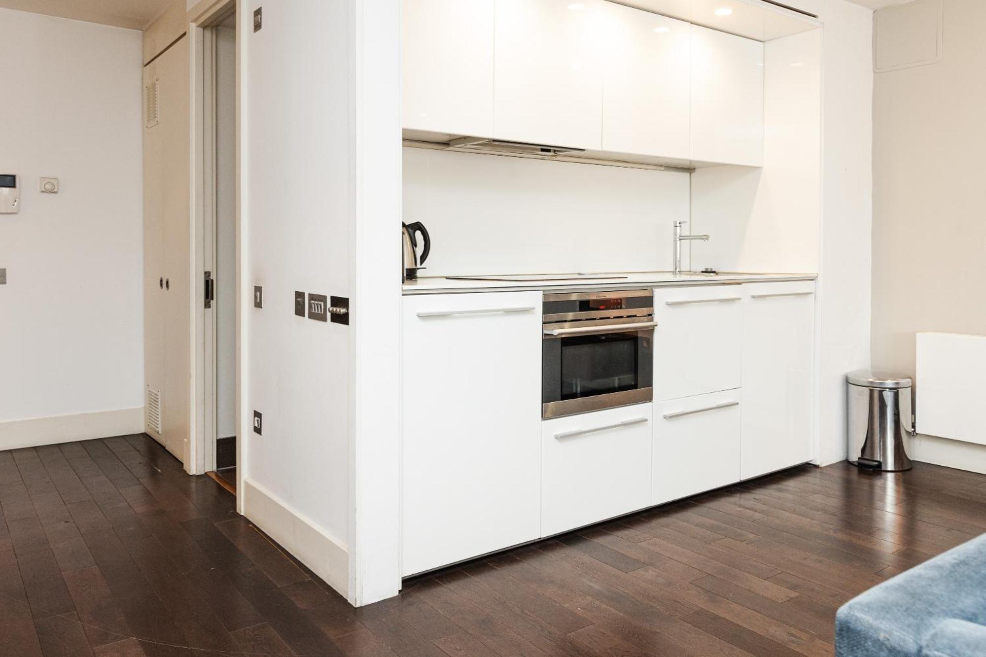 Stylish 1br, Near Monument Station! Appartamento Londra